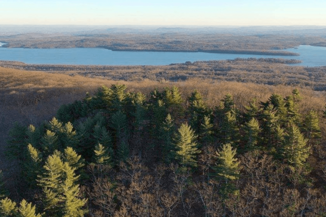 TEN EXTRAORDINARY HUDSON VALLEY LUXURY HOMES ON THE MARKET